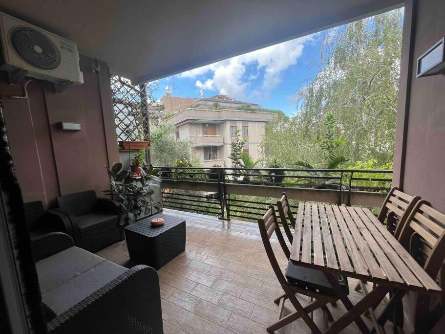 Moderno Bilocale Con Terrazzo Roma