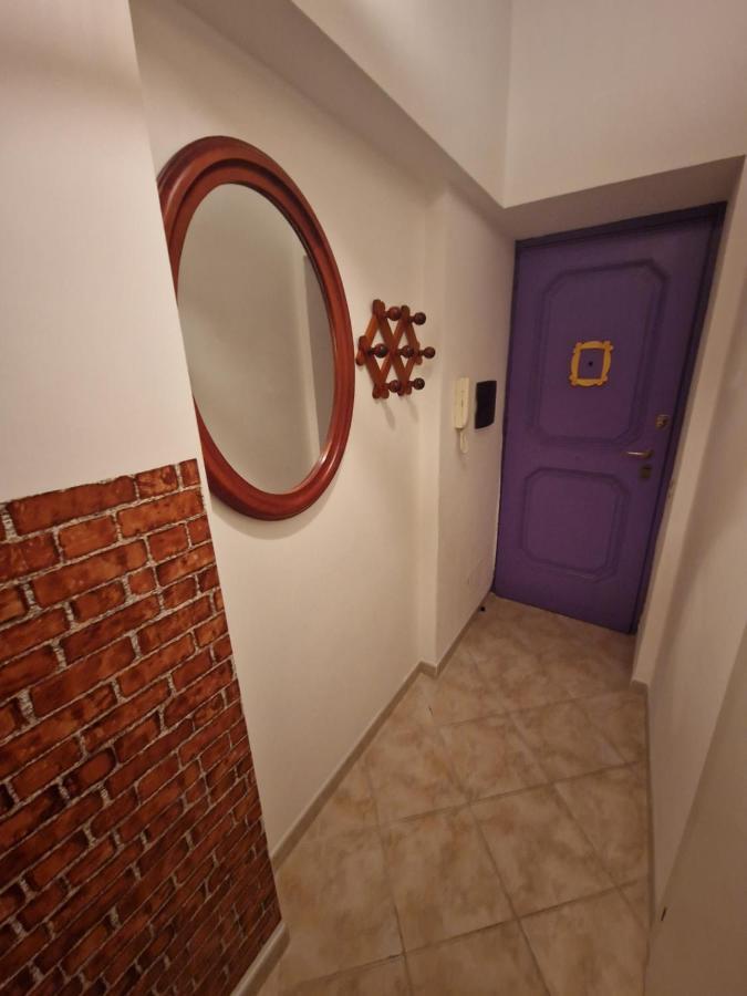 At Monica's In - Stazione Labaro Apartamento *