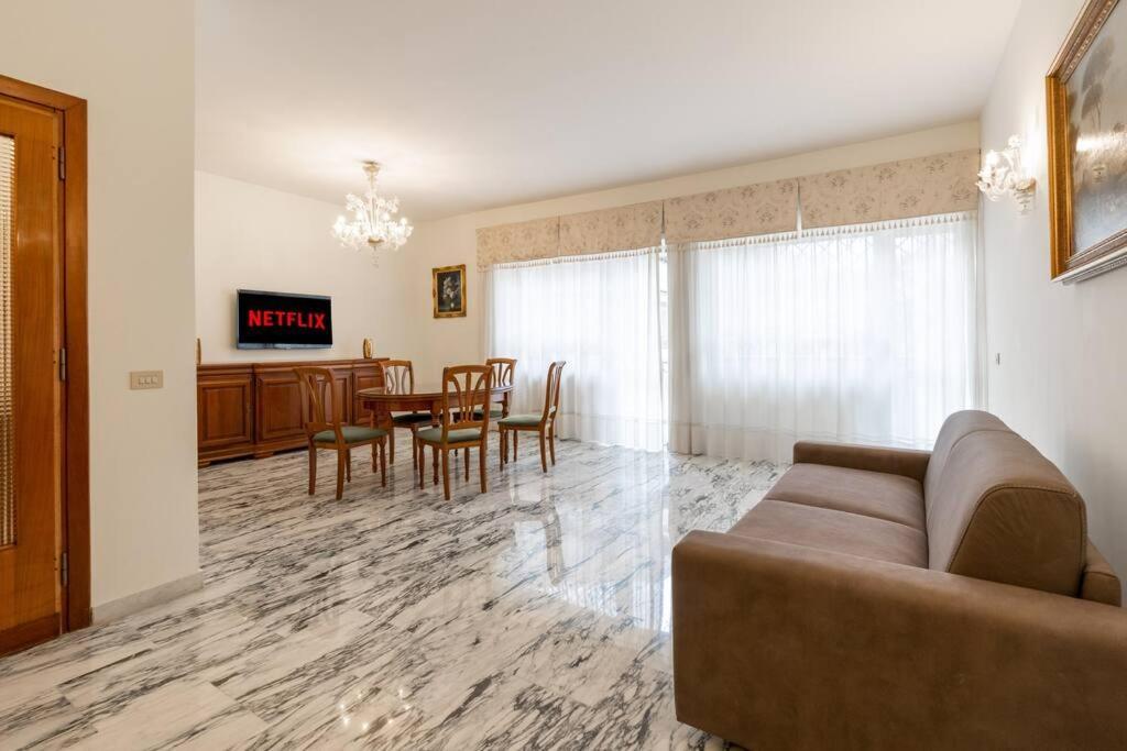 4season Enchanting Balduina's Pent Center Roma