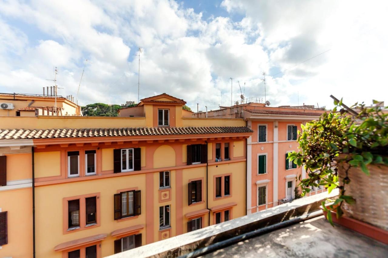 Cavalleggeri House *