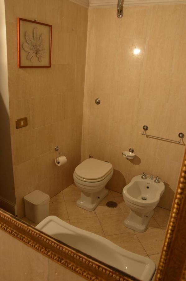 Love Nest In The Heart Of * Roma
