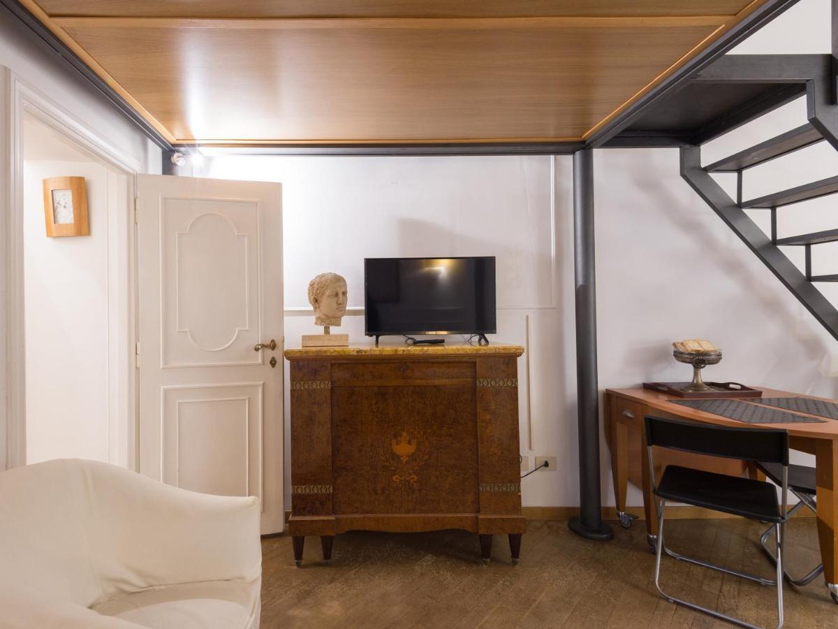 Spanish Steps Frezza Loft Rome