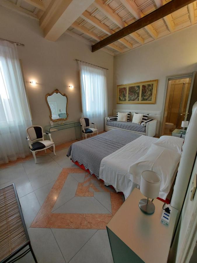 Residenza Al Corso Bed & Breakfast Rome