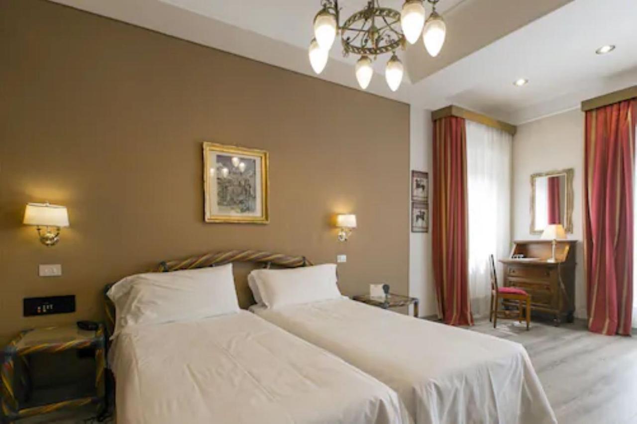 Western Rivoli Hotell 4*