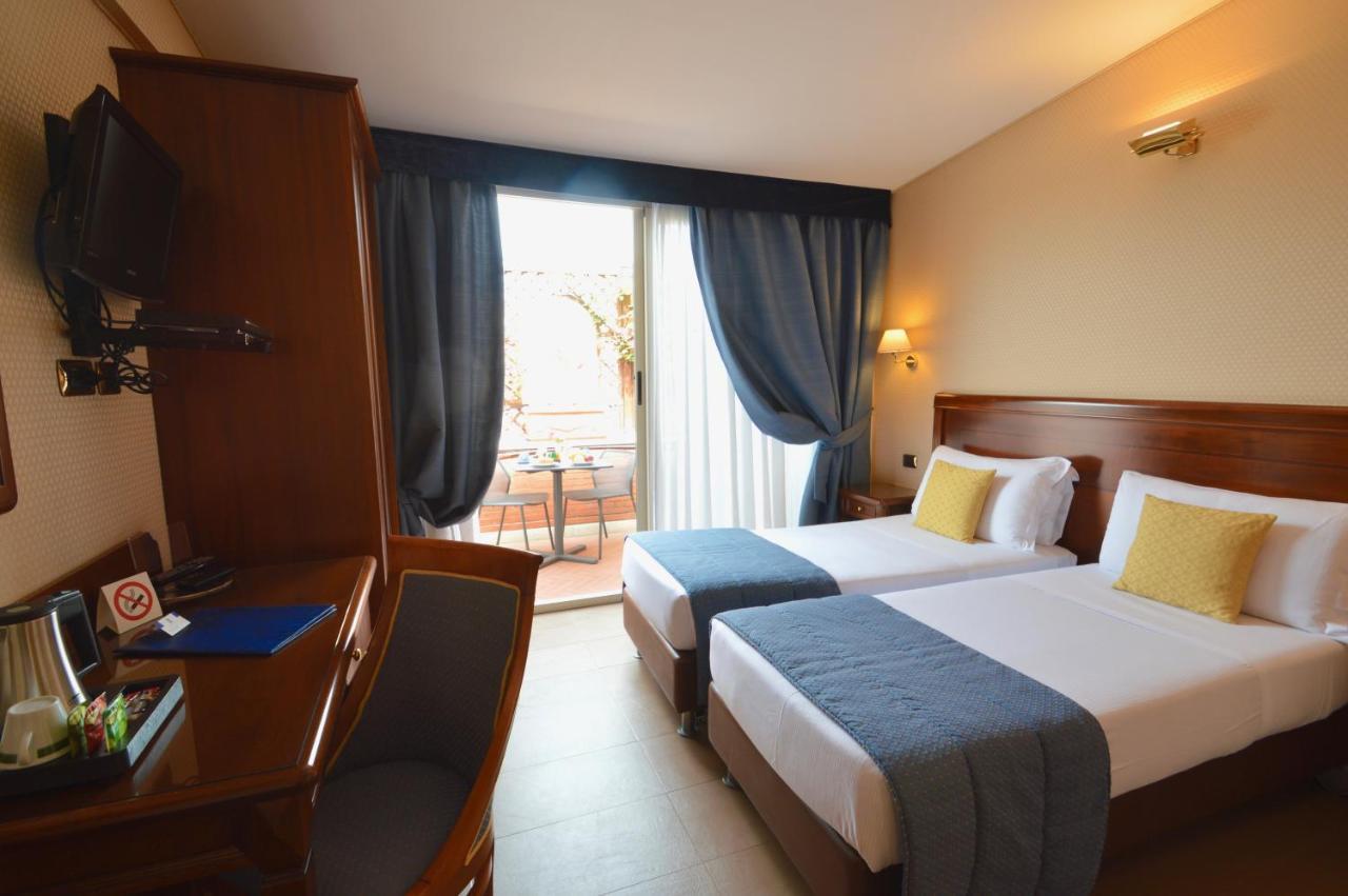Montecarlo Hotel Roma