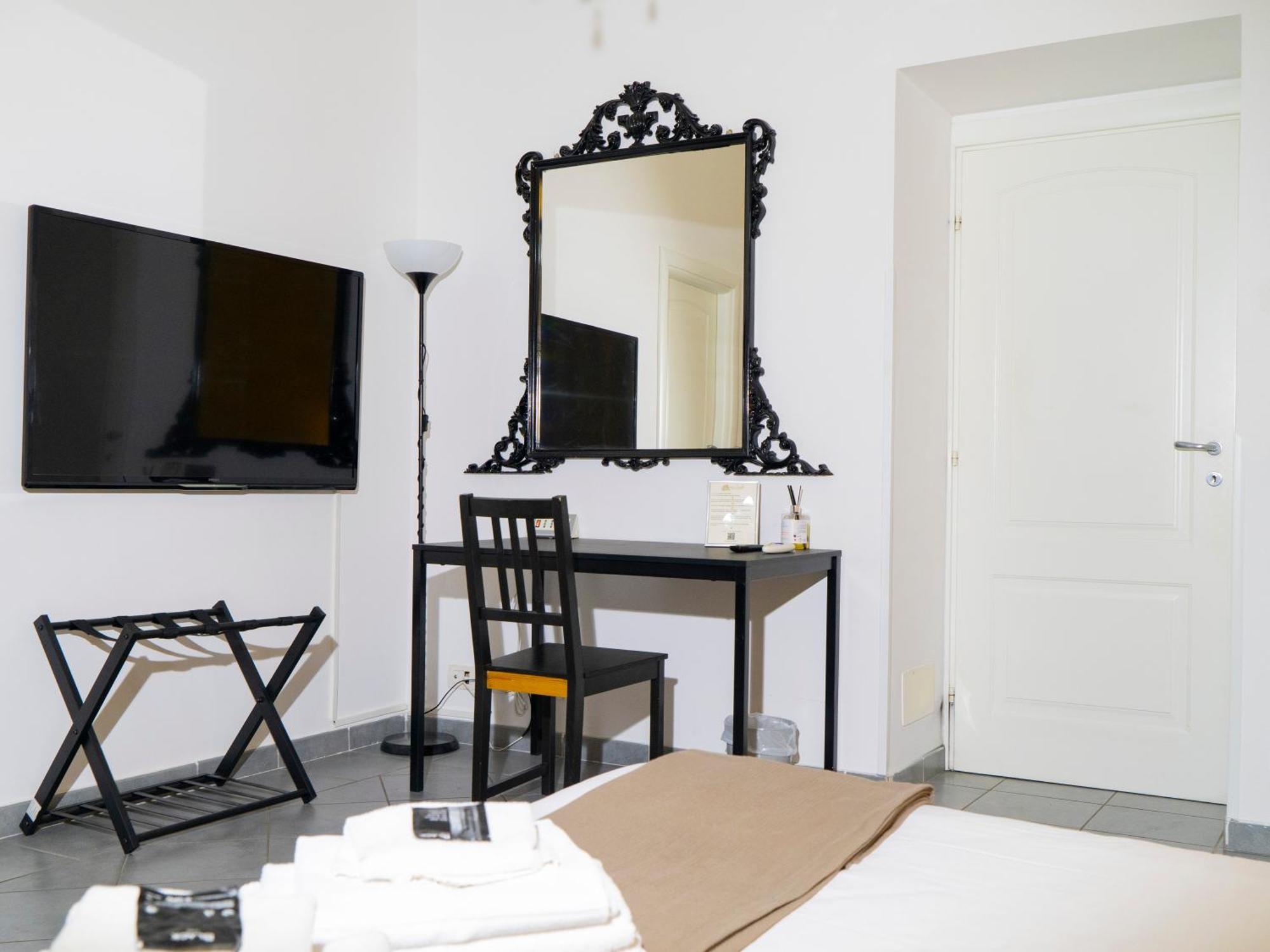 Bed and breakfast Salotto Piramide Roma