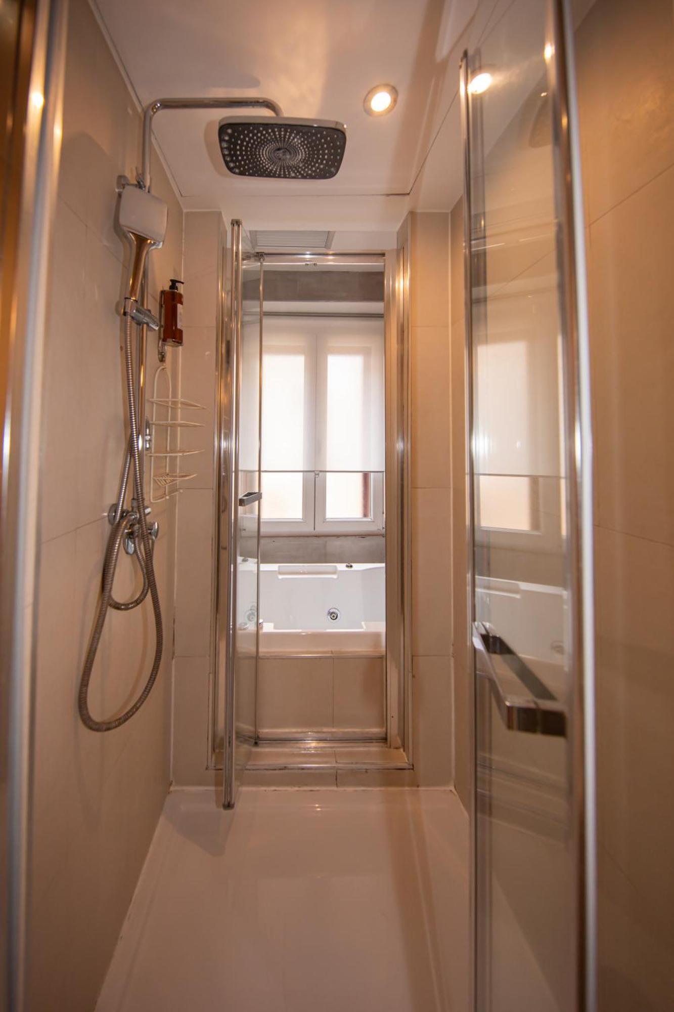 Pensión Town House Spagna- Luxury With Jacuzzi Bath *