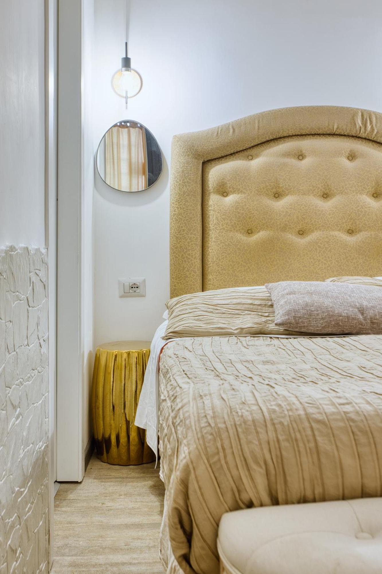 Gjestgiverier Mini Loft Capocci - Rione Monti