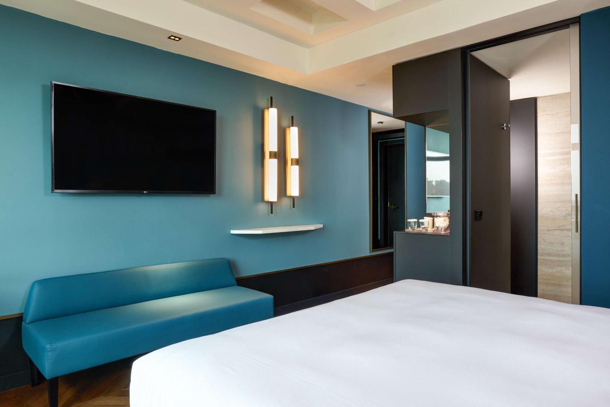 Hilton Eur La Hotell 4*