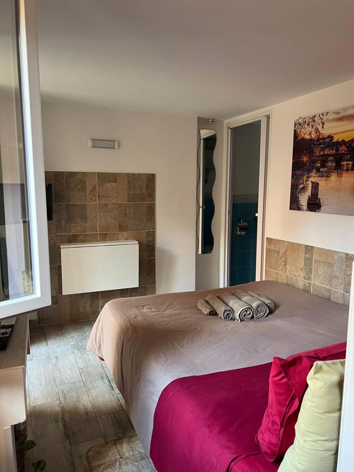 Leilighet Monolocale Trastevere Locato Per Finalita Turistiche