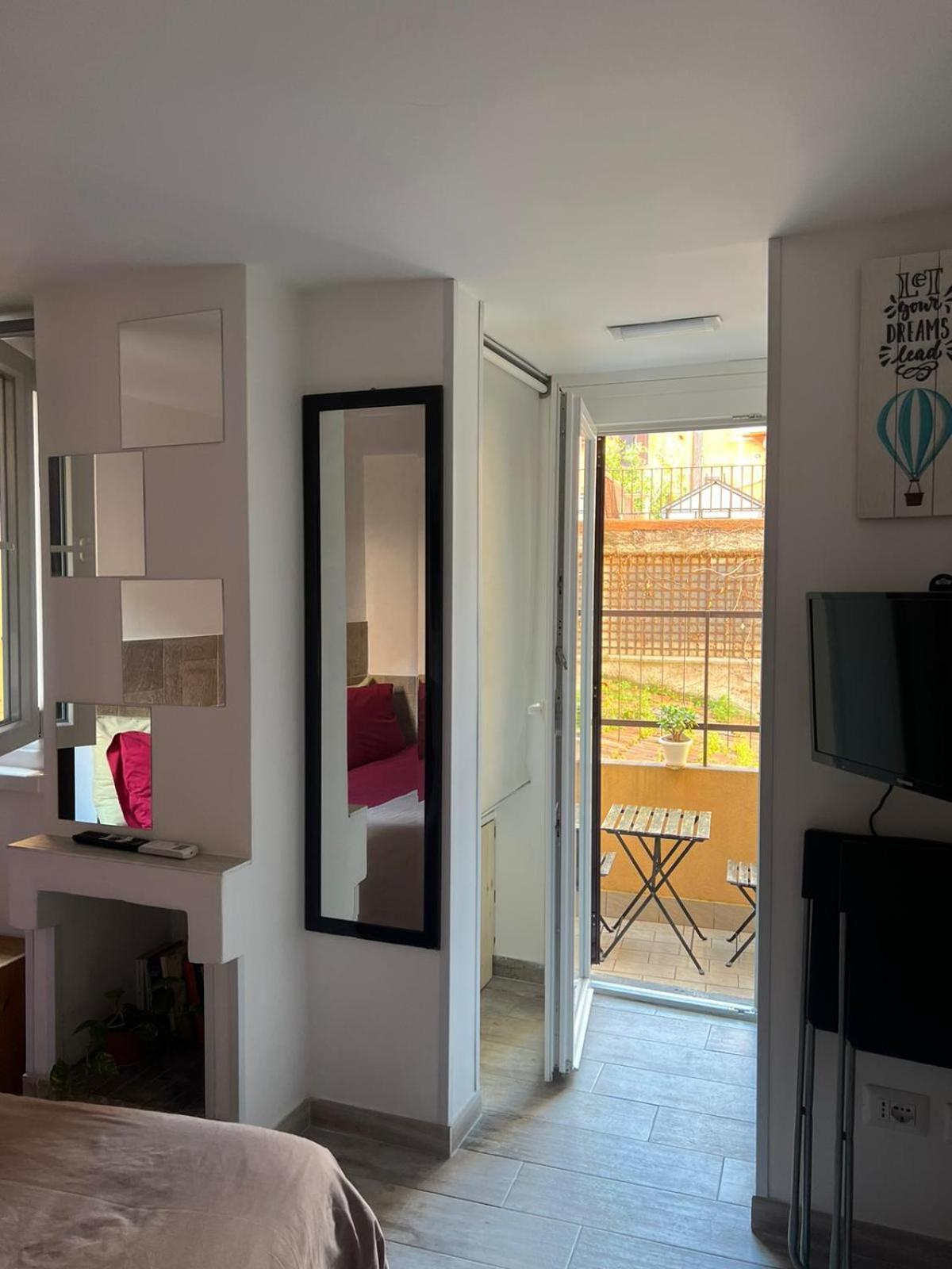 Leilighet Monolocale Trastevere Locato Per Finalita Turistiche Roma