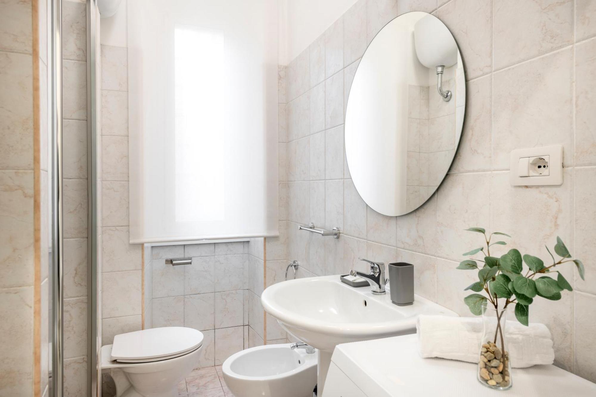 Apartment White Flat San Lorenzo Rom