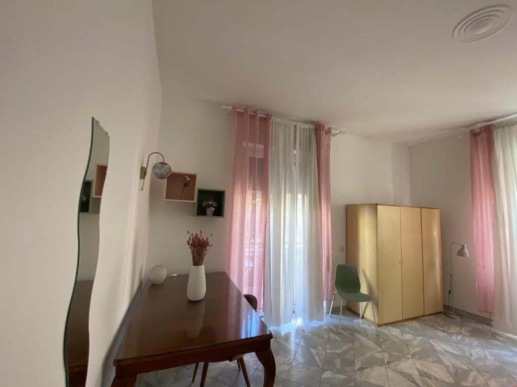 Superior Next Colosseo A/c Wo Fi 3 Bedrooms Leilighet Roma