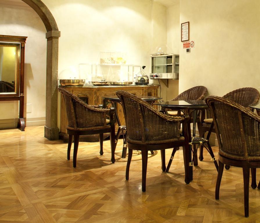 Aventino 3*