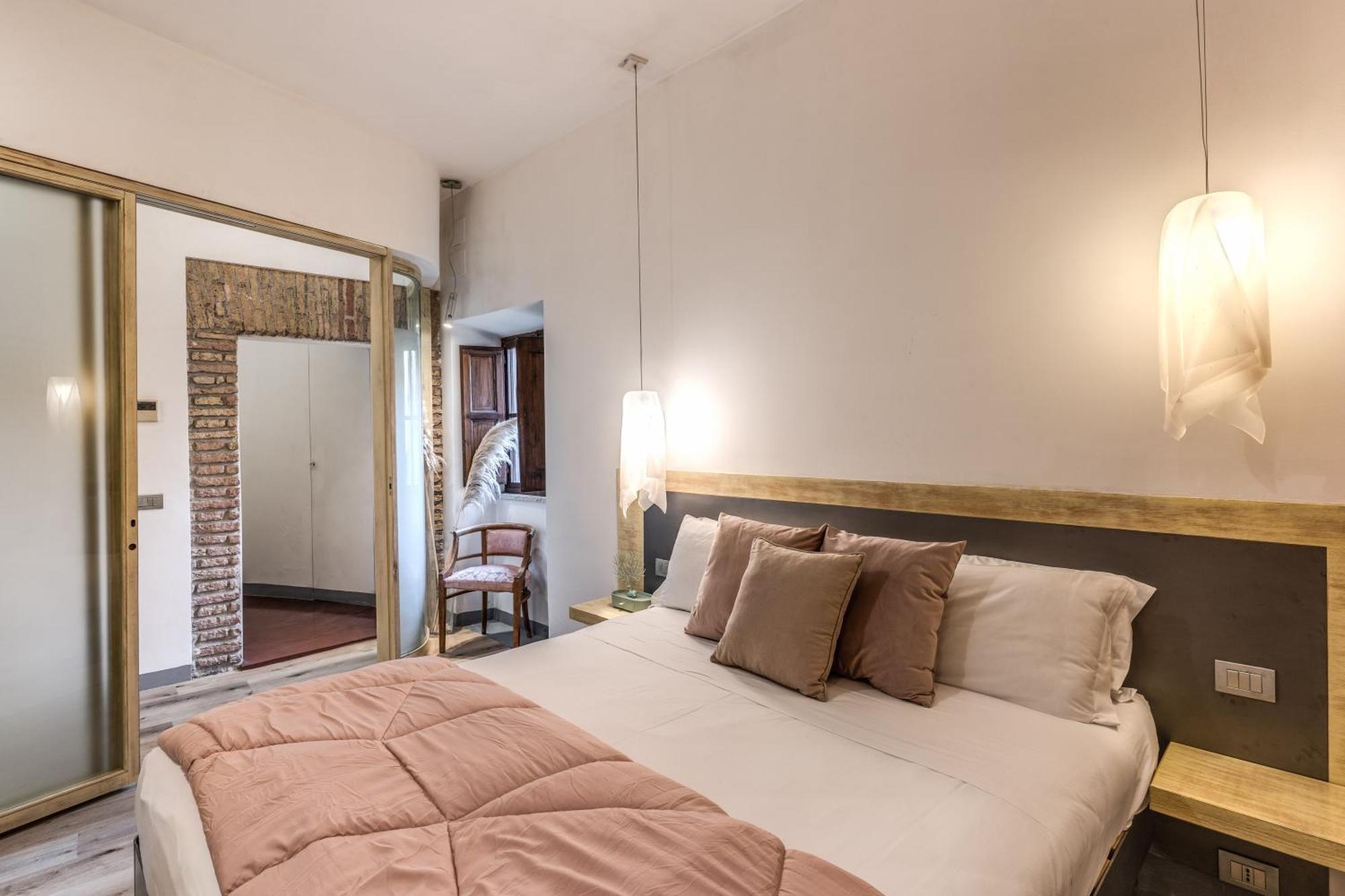 San Calisto Trastevere - Historical Center Cir 25486 * Roma