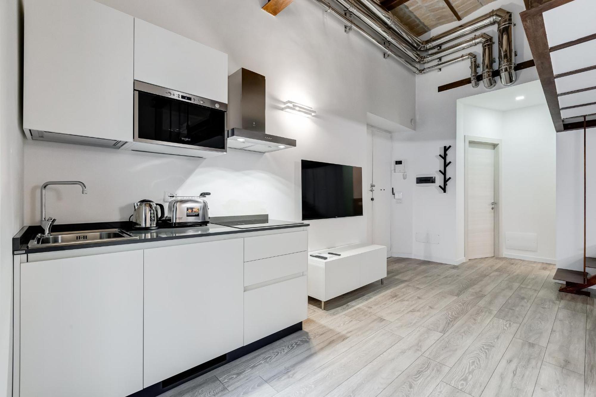 Inner House 3 *