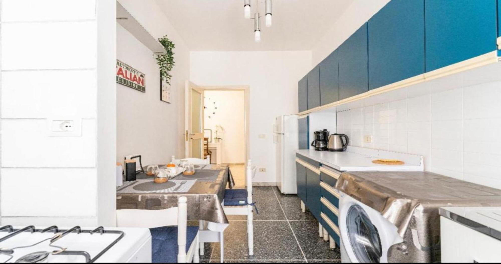 Massi Vatican House *