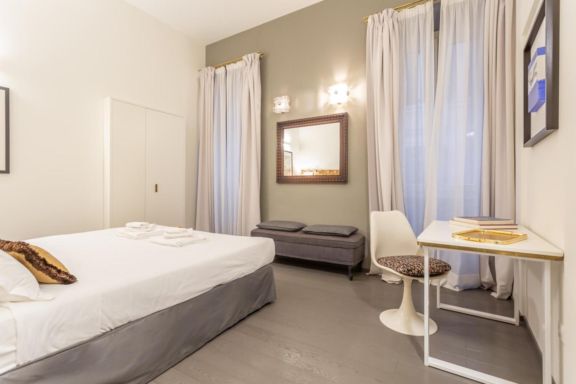 Spanish Steps Deluxe Apartamento Roma
