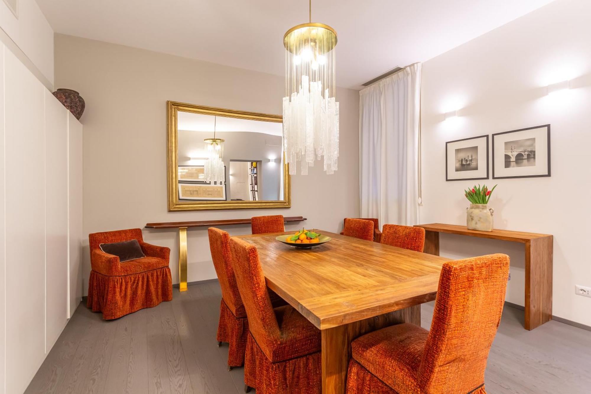 Spanish Steps Deluxe Apartamento *