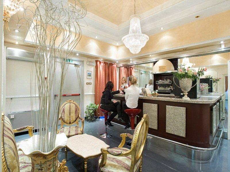 Hotel Zara 3*