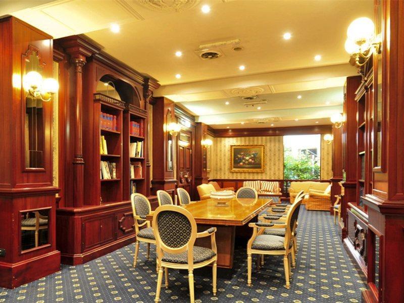 Regent Hotel 4*