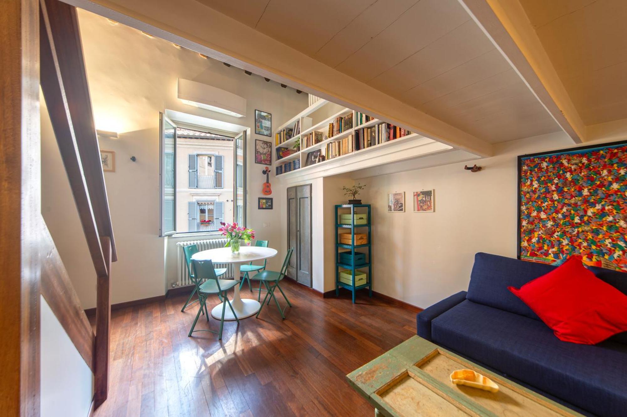 Appartamento Saint Louis Penthouse, Cozy Little Next To Pantheon Roma