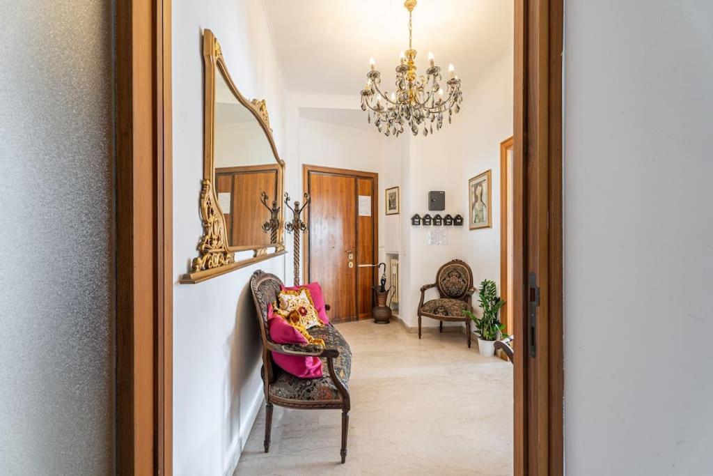 Bigfamilyflats-vatican&aurelio Apartment *