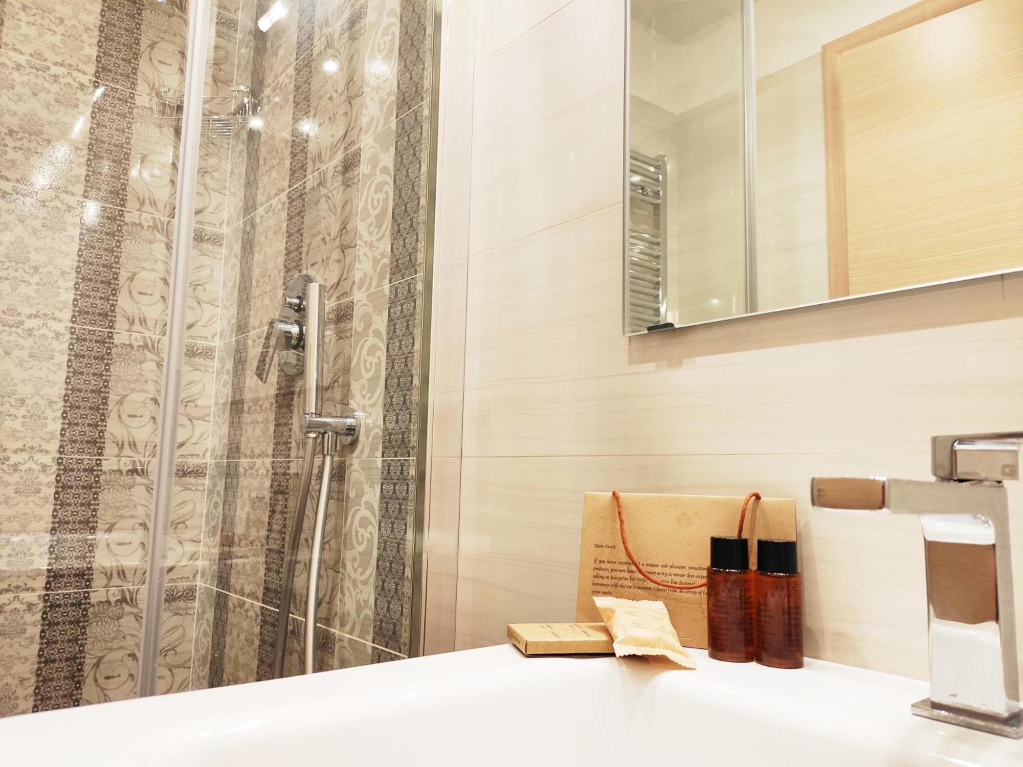 Luxury - Experience Guest house *