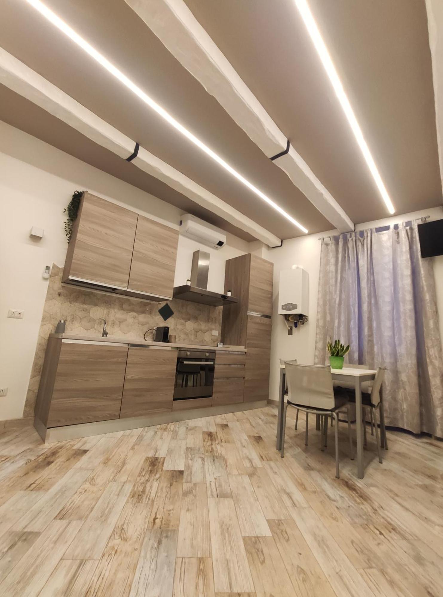 Alvin Casa * Rom
