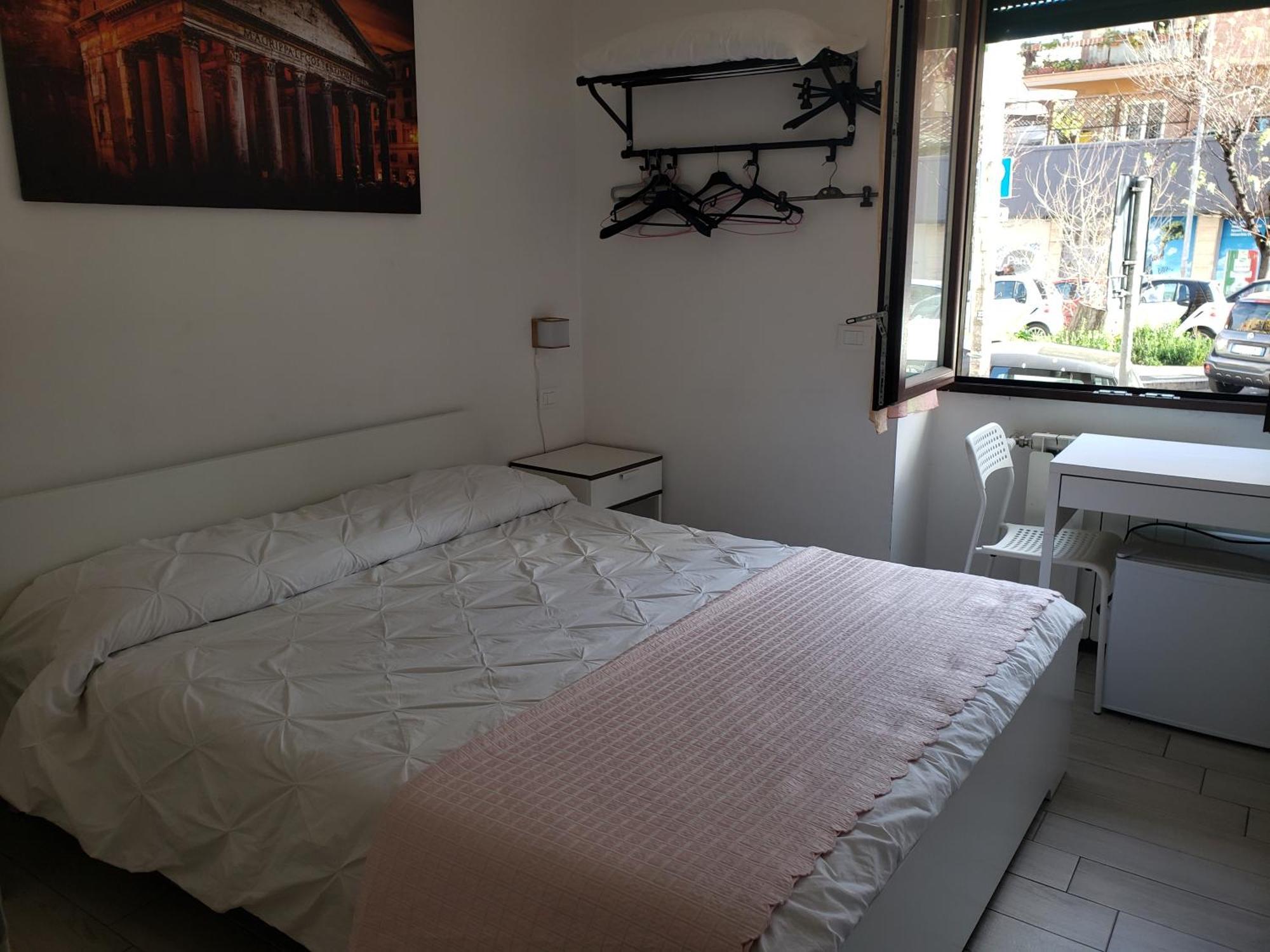 Metro B Fronte Metro Bed and breakfast