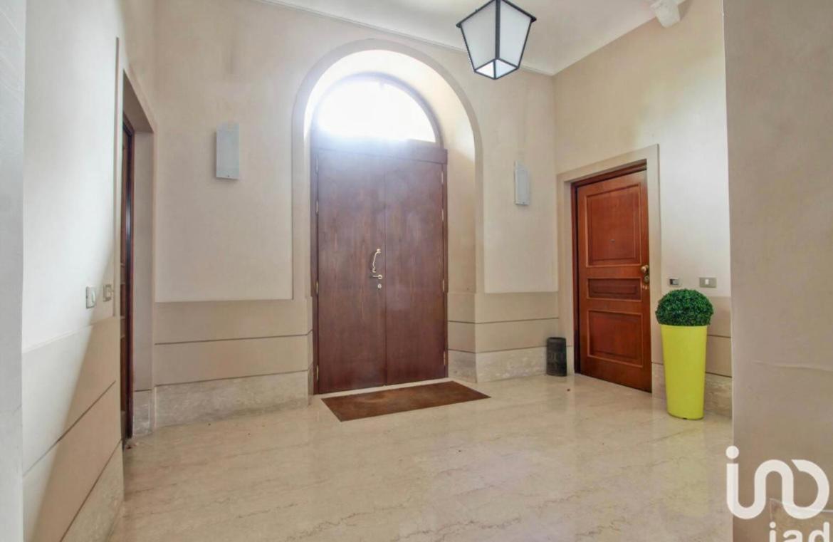 The Tower Apartment Rom