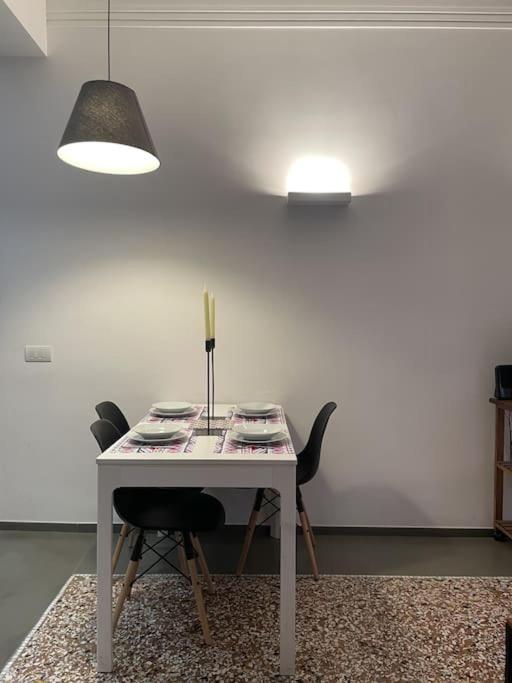 Cozy Near The Colosseum Apartamento Roma
