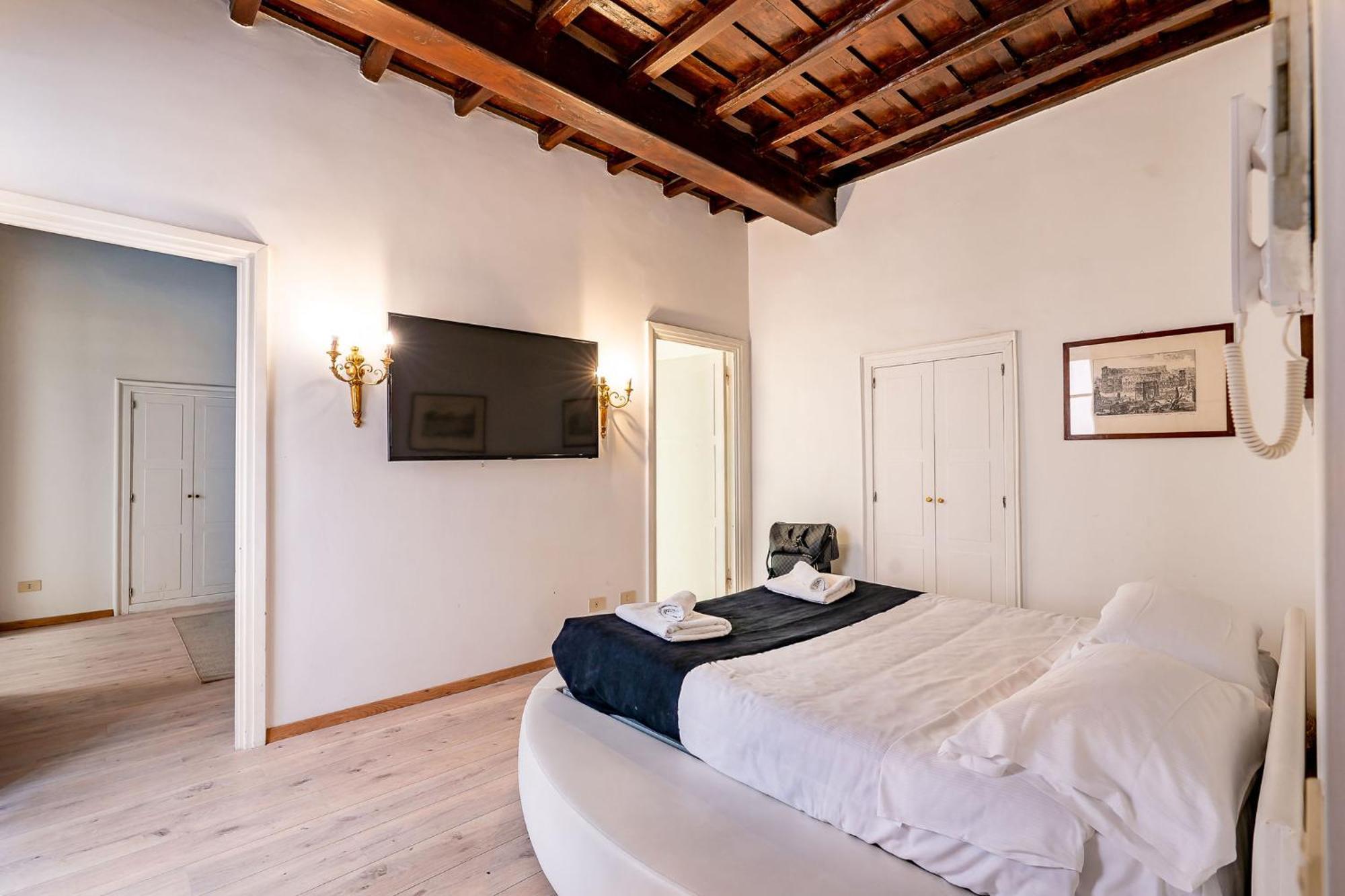 P-suite Plaza Apartment Rome