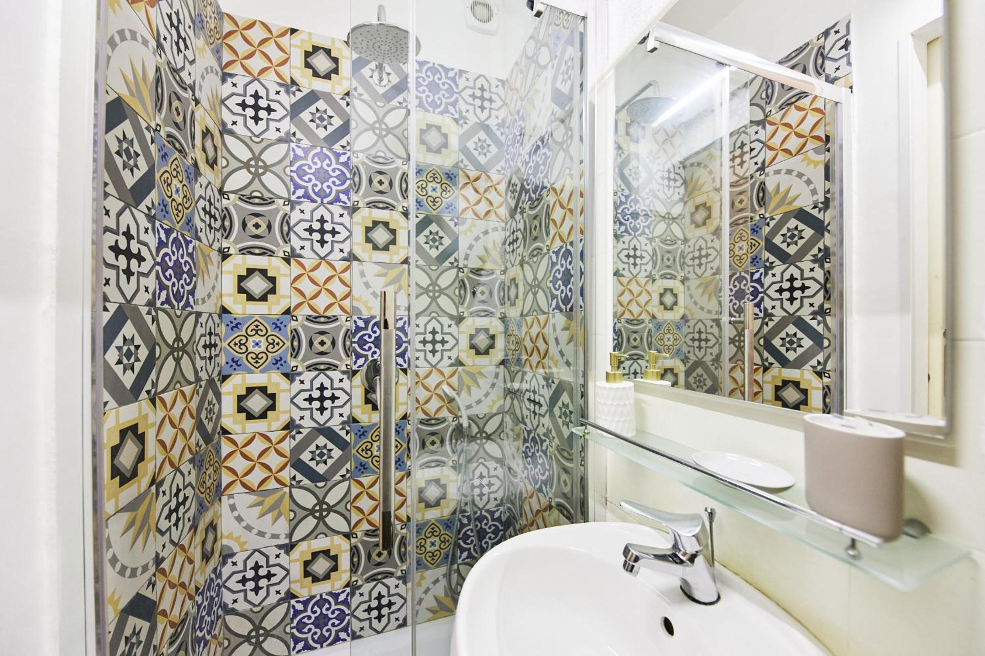 Iflat Wonderful In Monti Apartamento