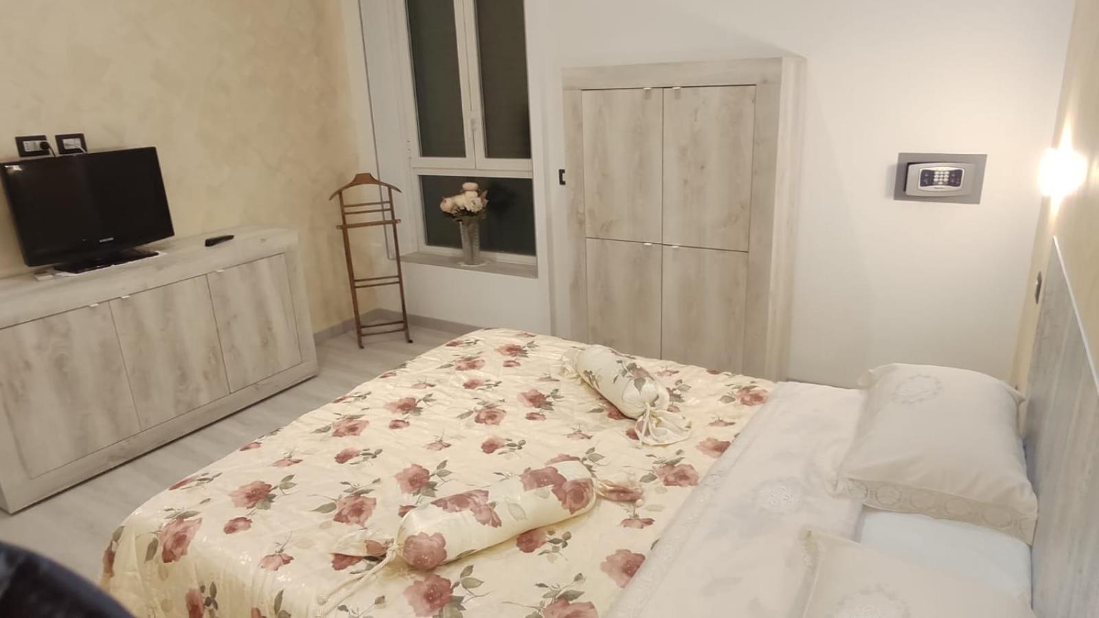 Peonia La Casa...... Vacanze Per Tutti Rom