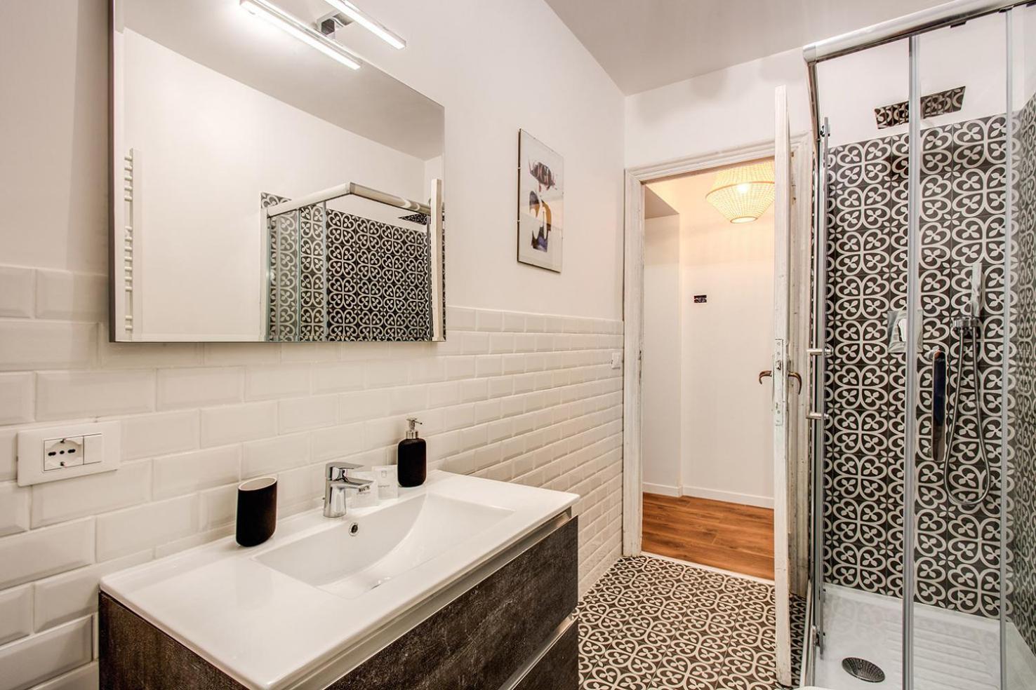 Monti Quiet And Spacious Apartment