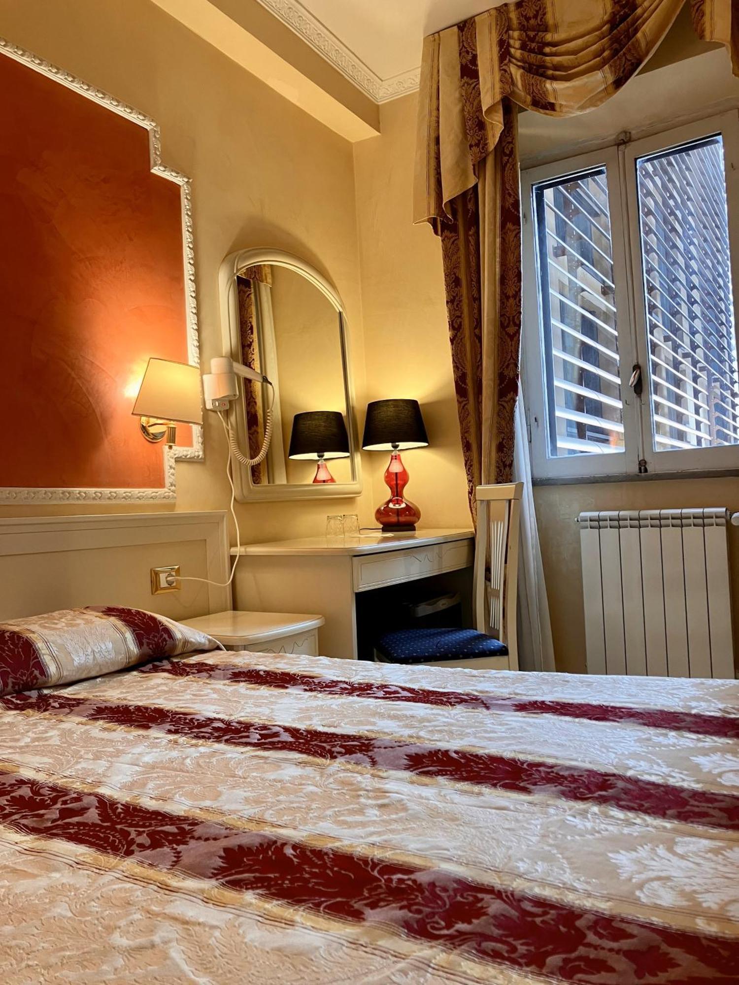 Hotel Erdarelli 3*