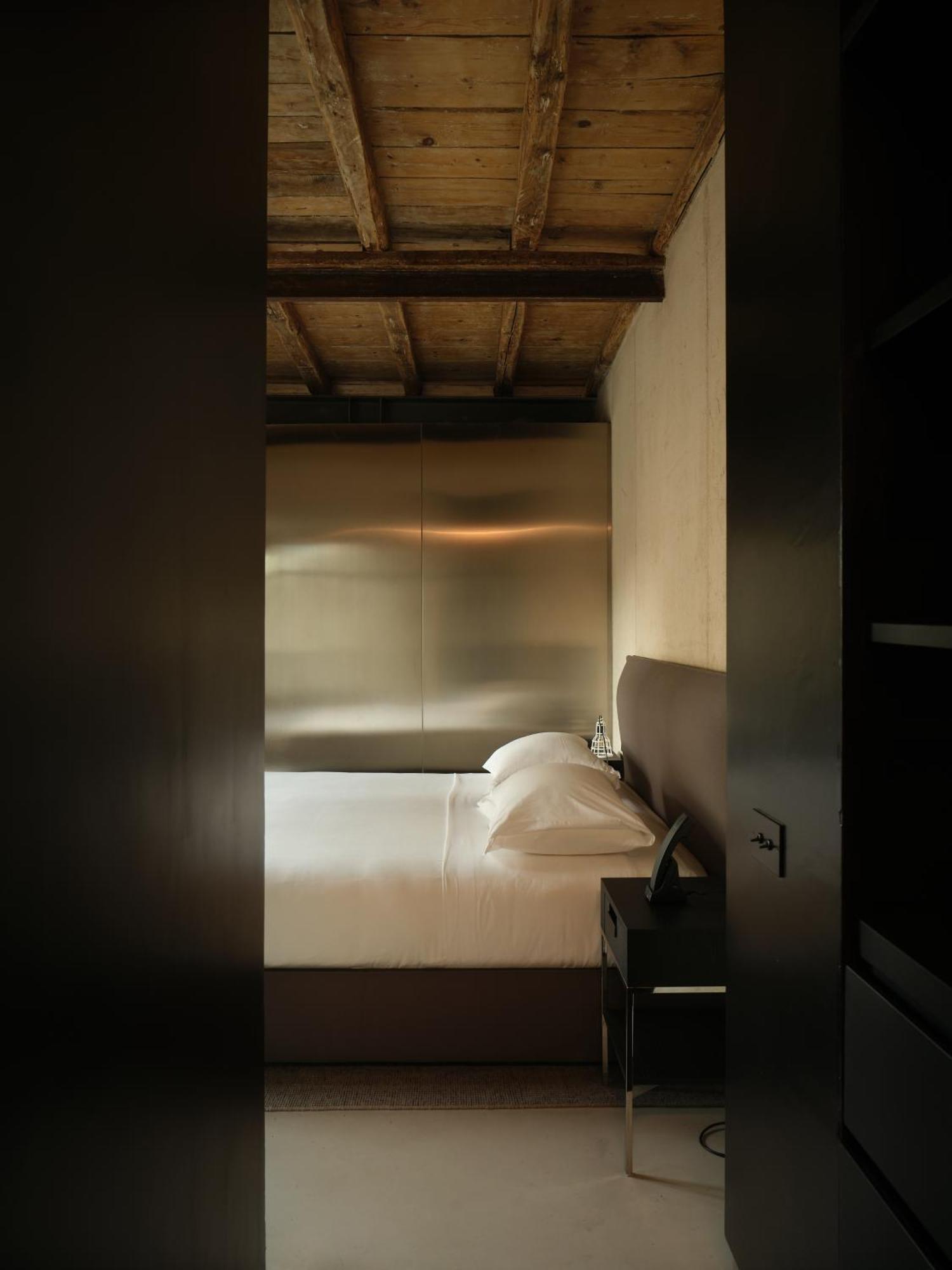 Rhinoceros Aparthotel 5*