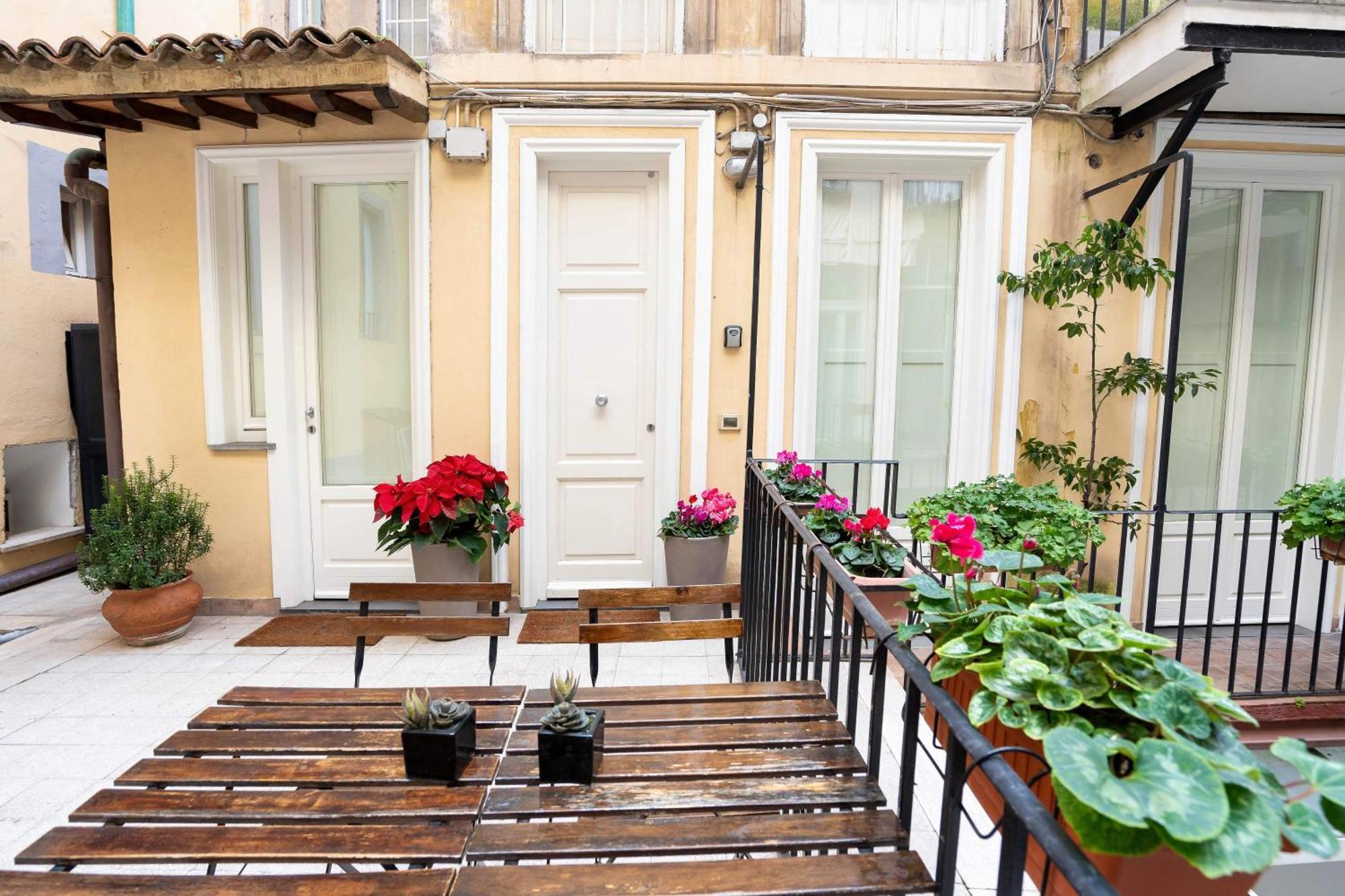 White Style Gambero Rome