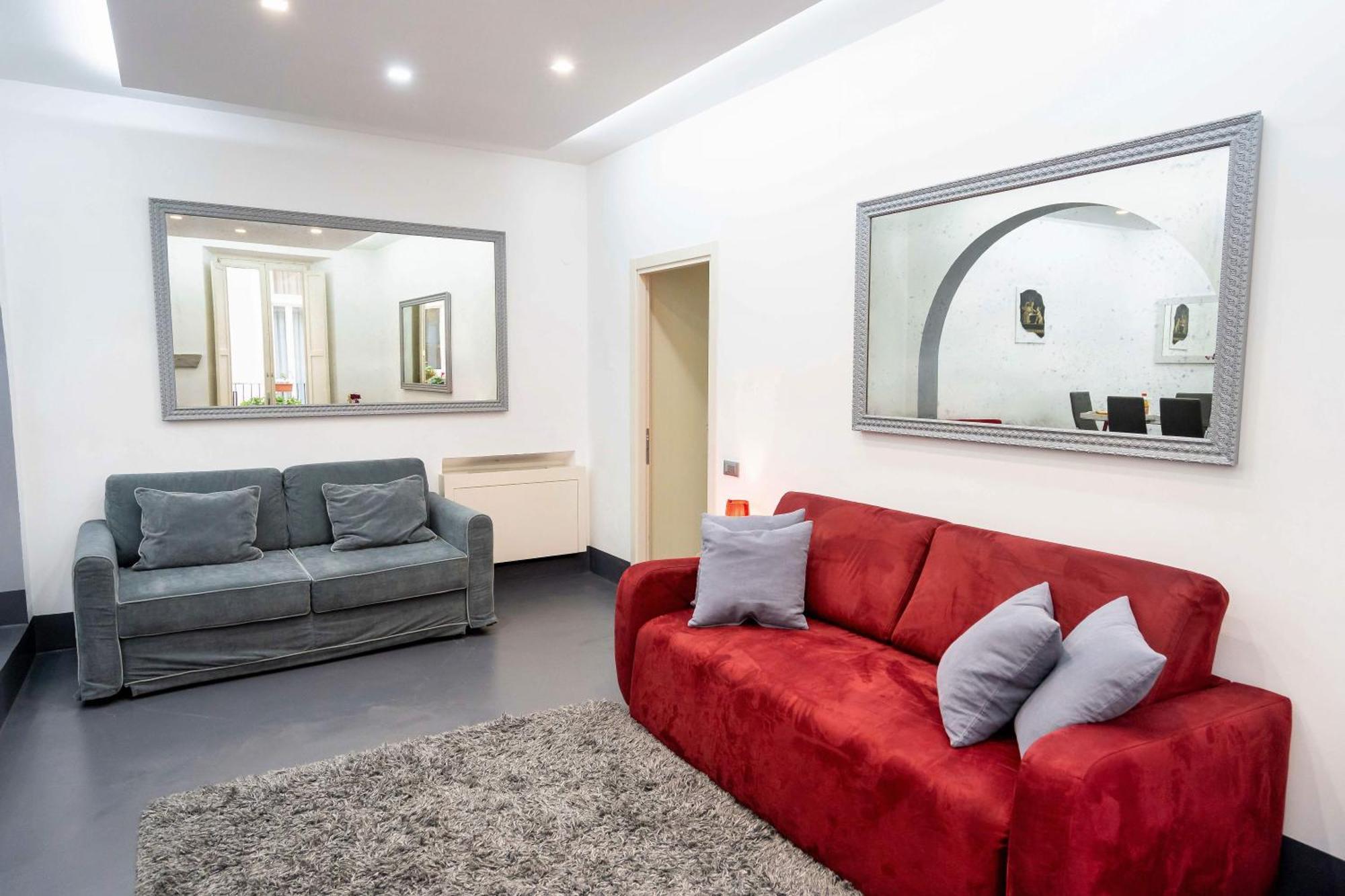 White Style Gambero Apartment Rome
