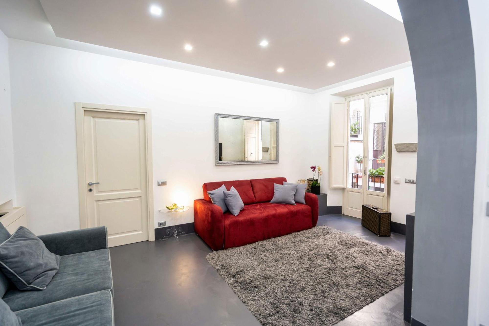 White Style Gambero Apartment