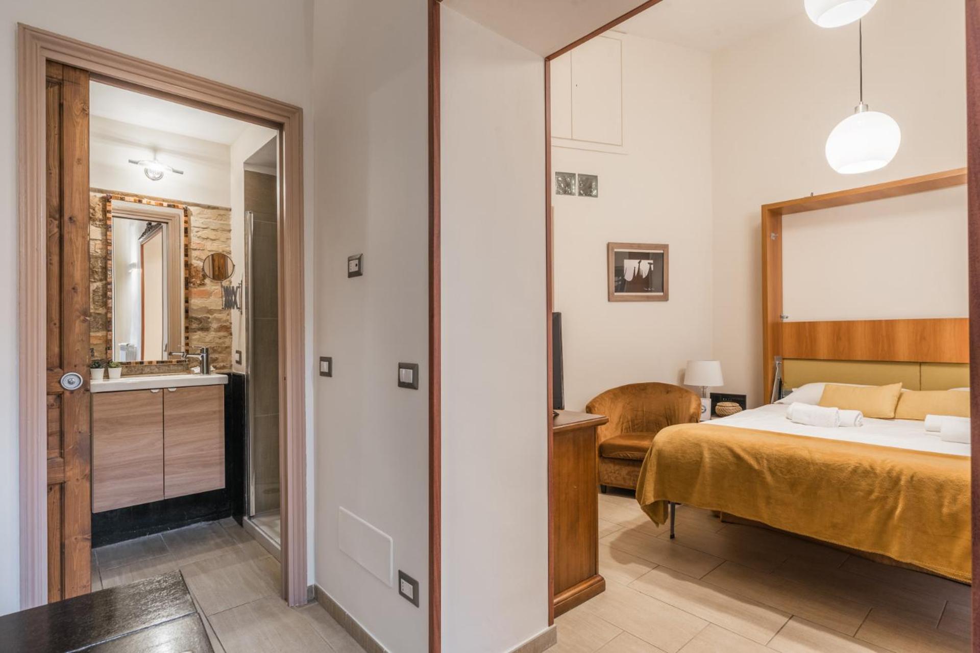 The Rent - Two-bedroom Near Fori Imperiali * Roma