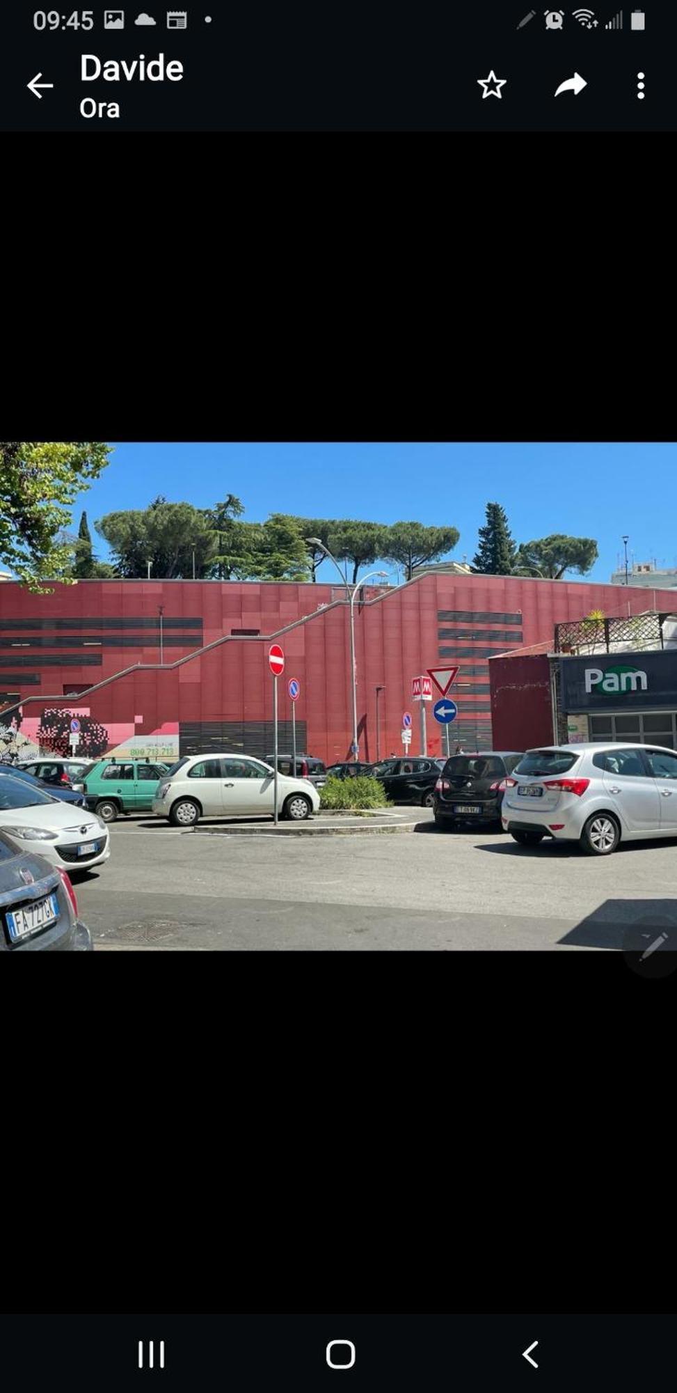 Bed and breakfast Metro B Fronte Metro *