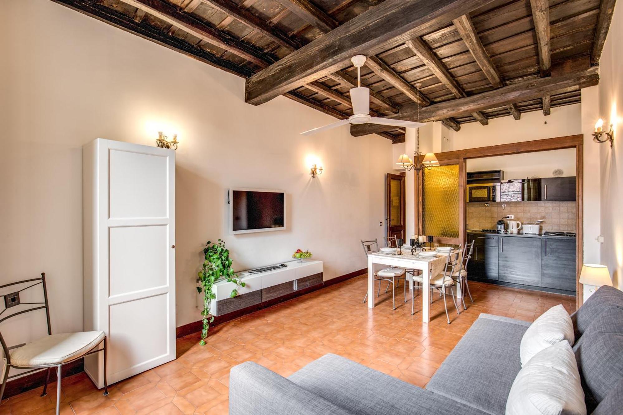 Appartamento Elegant Behind The Colosseum *
