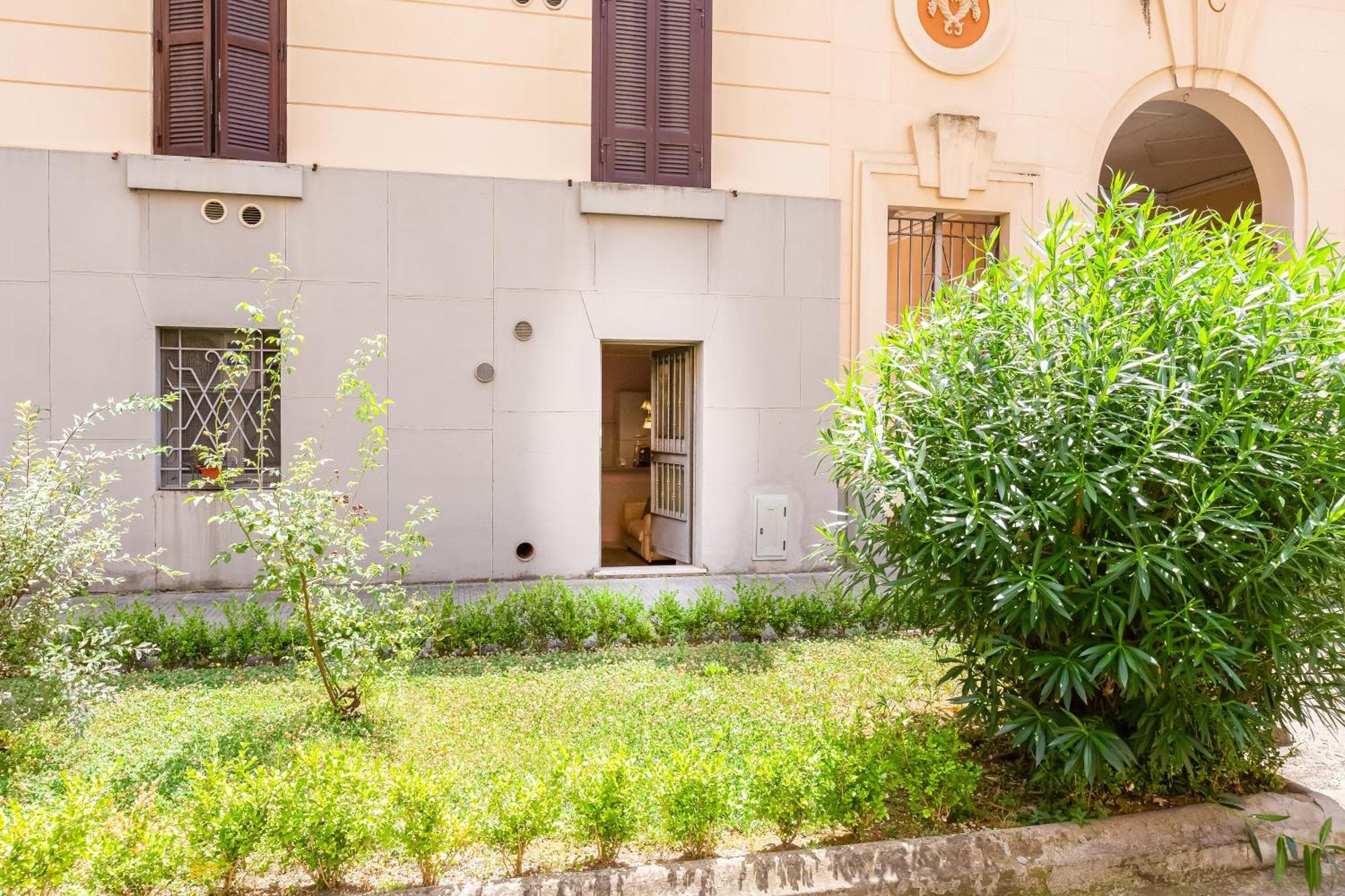 Leilighet L&l Cozy 2-bdr In San Giovanni District *