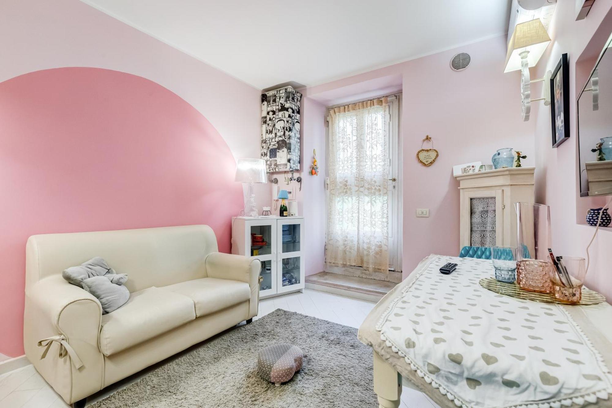 L&l Cozy 2-bdr In San Giovanni District Leilighet *