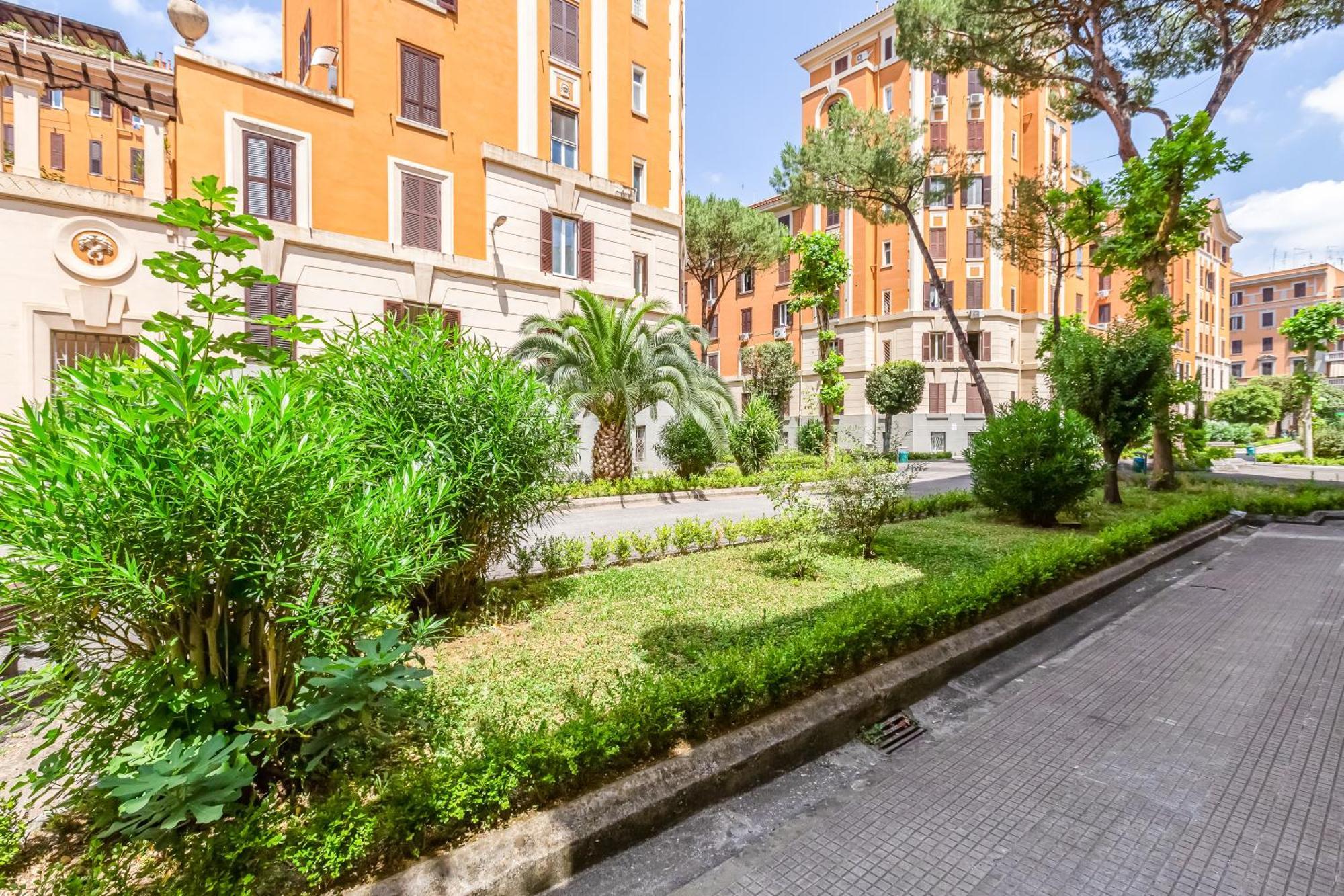 Leilighet L&l Cozy 2-bdr In San Giovanni District *