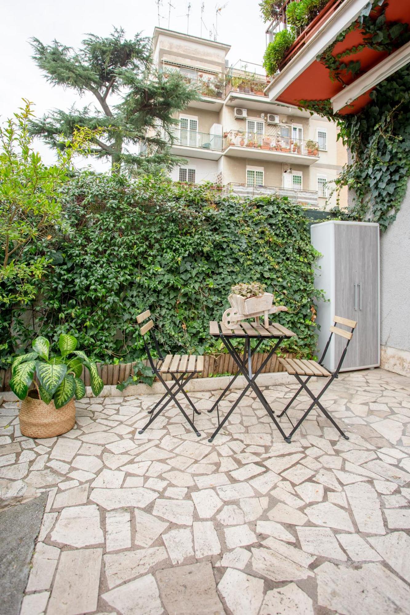 Homes - Portuense 21 - With Little Private Garden Apartment Rome
