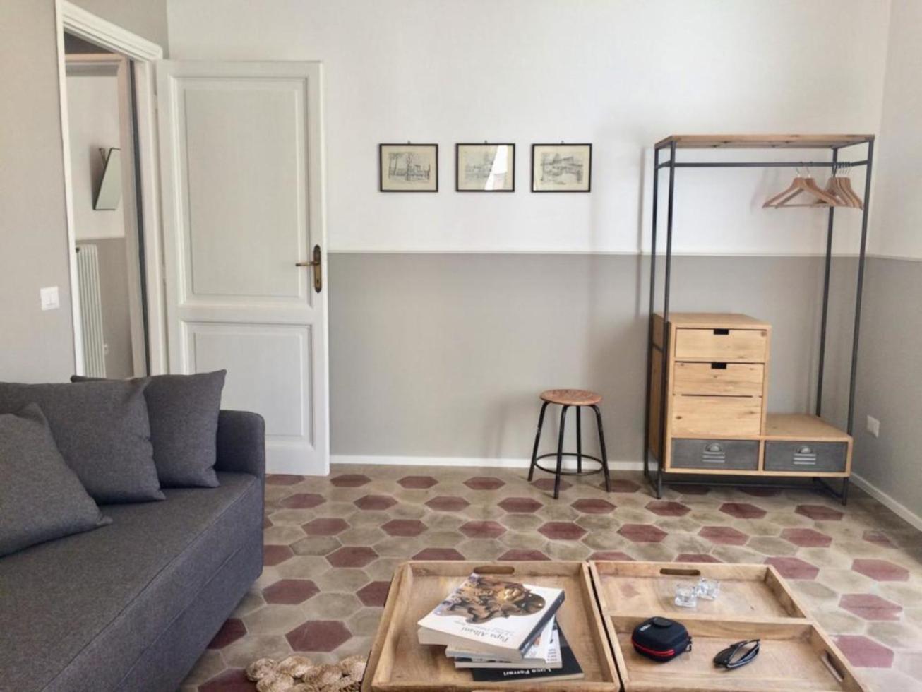 Testaccio - Volta 45 2+2 Apartamento *
