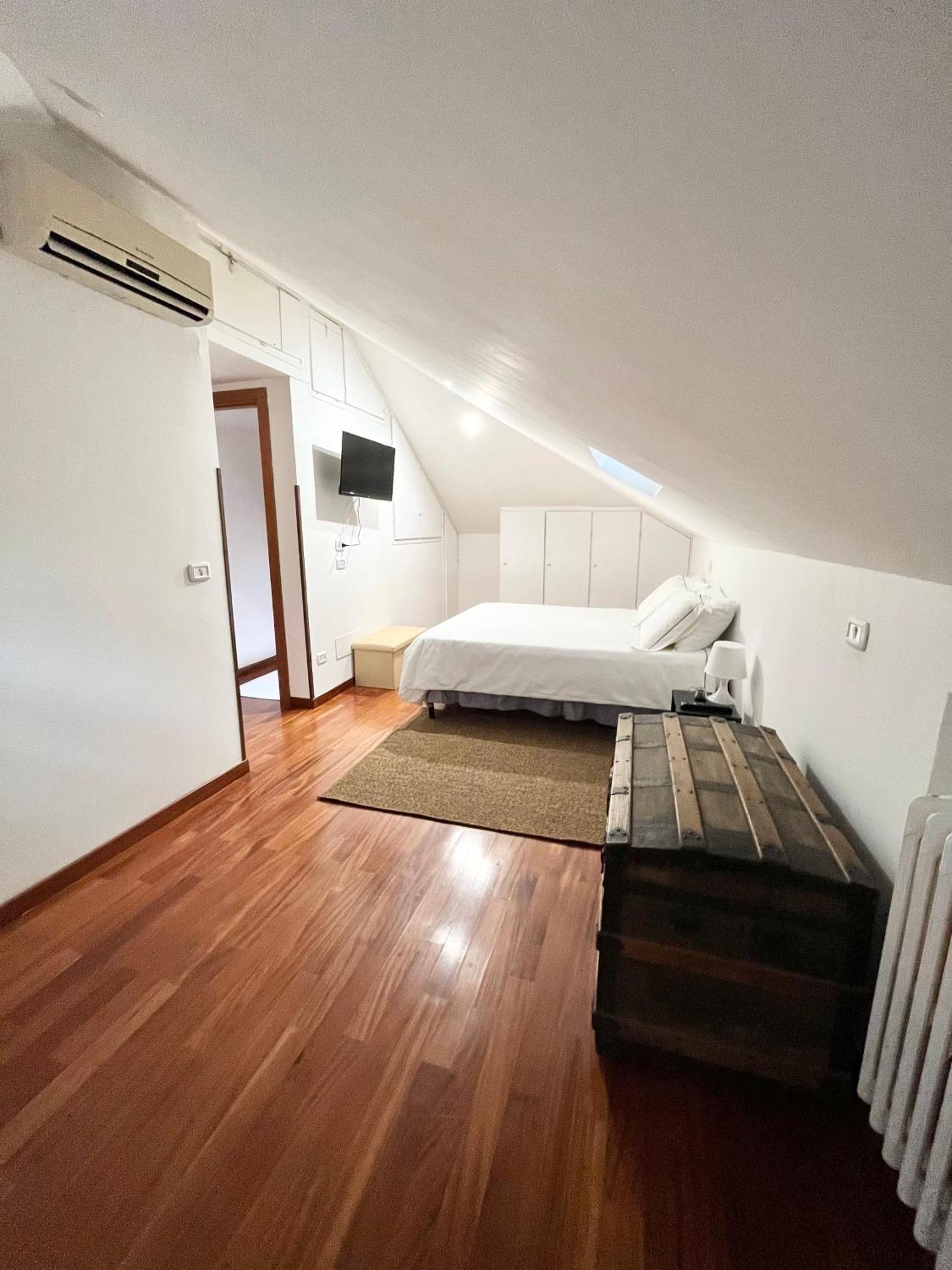 Lisa Apartment